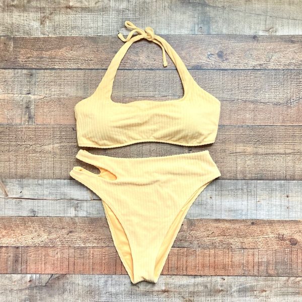 Abercrombie & Fitch Yellow Ribbed Terry Cloth Padded Halter Bikini Top- Size XL (sold out online, we have matching bottoms and skirt cover up) Sale