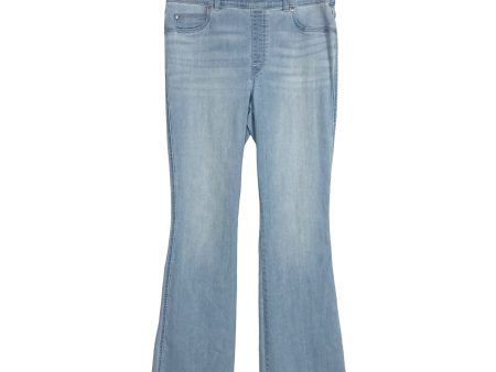 SPANX Light Wash Pull On Flare Jeans- Size L (Inseam 32.5”) For Sale