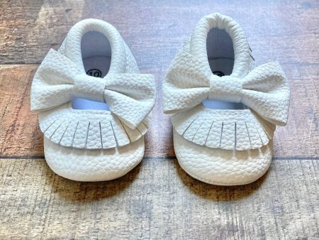 No Brand White Bow Moccasins- Size 10 Sale