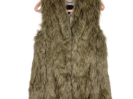 Banana Republic Faux Fur Vest NWT- Size XS Fashion