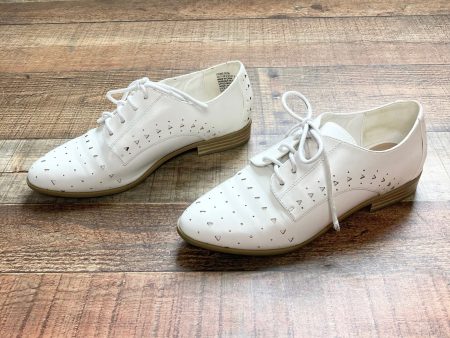 JustFab White Perforated Shoes- Size 7 (see notes) Online Sale