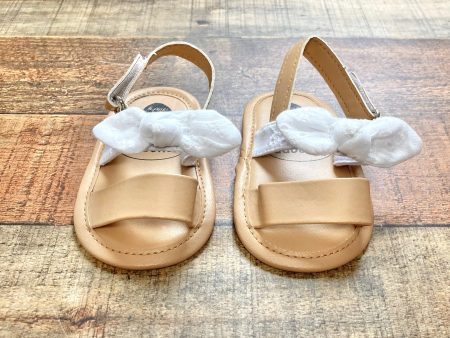 myggpp White Eyelet Bow Sandals- Size ~6-12M (see notes) Fashion